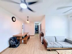 Blk 293D Skypeak @ Bukit Batok (Bukit Batok), HDB 4 Rooms #568139191